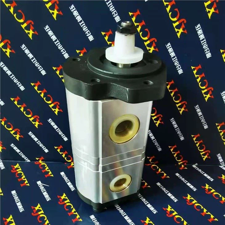 John Deere Pump RE223233